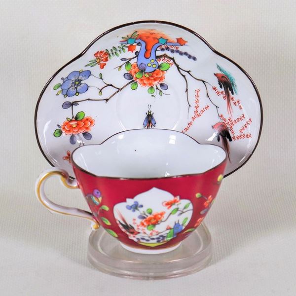 Cup and saucer in Meissen porcelain, with colorful decorations with motifs of flowers and birds