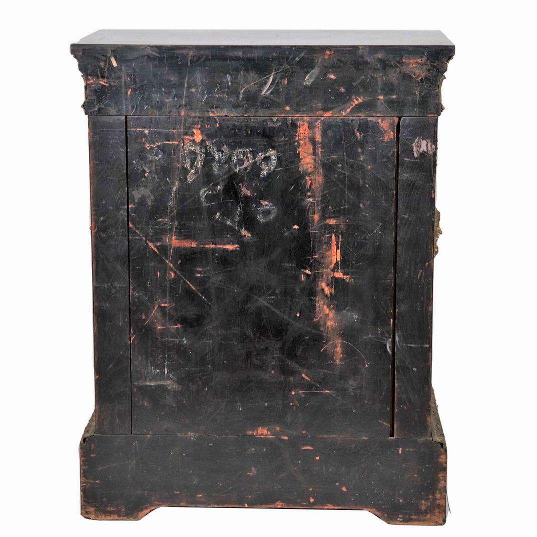 Credenza francese a uno sportello Epoca Napoleone III (1852-1870), in legno ebanizzato e intarsi ...