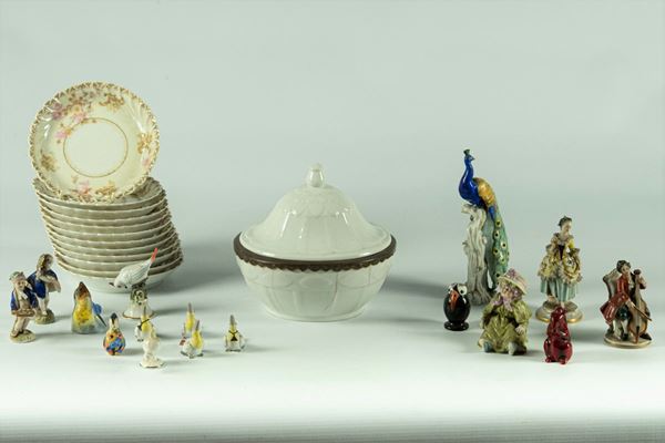 Lot in porcelain  - Auction Antique paintings, furniture, furnishings and art objects. - Gelardini Aste Casa d'Aste Roma