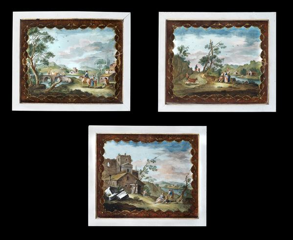 Scuola Romana XVIII Secolo - “Paesaggi con borghi, ponte, corso d'acqua e personaggi”, lotto di tre luminosi dipinti sottovetro
