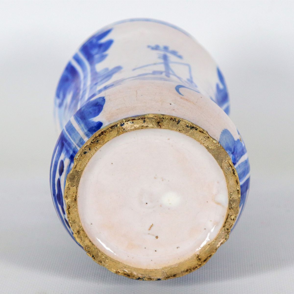 Antico albarello da farmacia in maiolica smaltata di Albisola, con decorazioni in blu di "Paesagg...