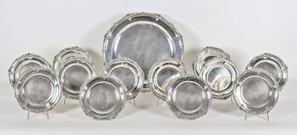 Dessert plate set in 925 Sterling silver, with chiseled and embossed edges with pods and shells (13 pcs), gr. 4722