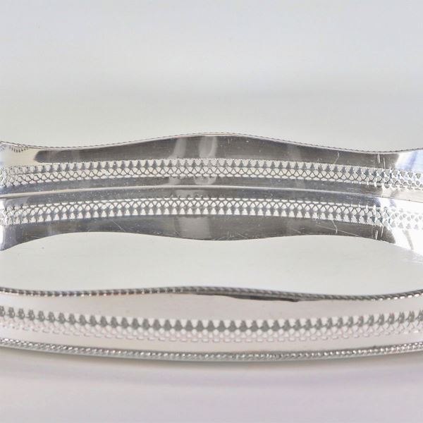 Large oval-shaped English sheffield tray, with perforated rail