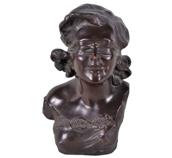 "La Dea bendata", busto in terracotta patinata a finto bronzo, lievi difetti