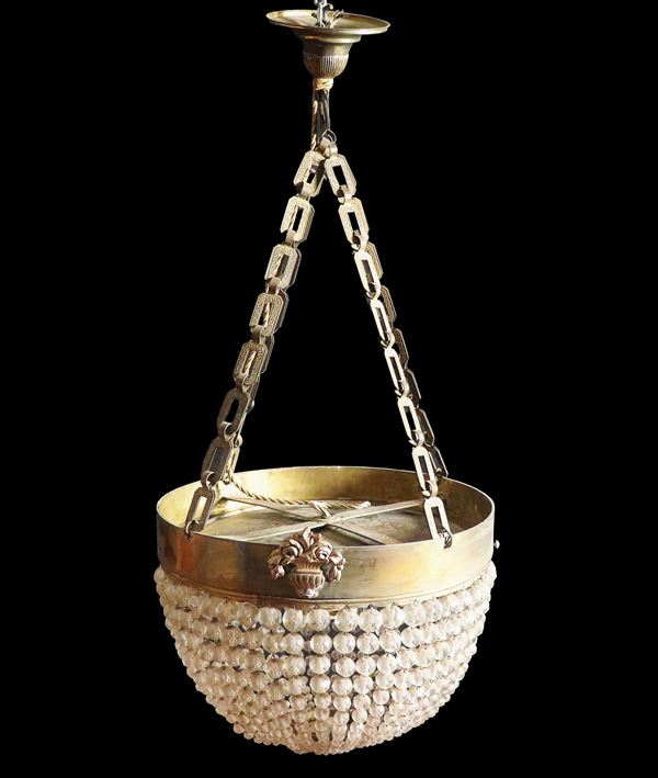 Basket chandelier in golden metal with beads, chain support, 3 lights