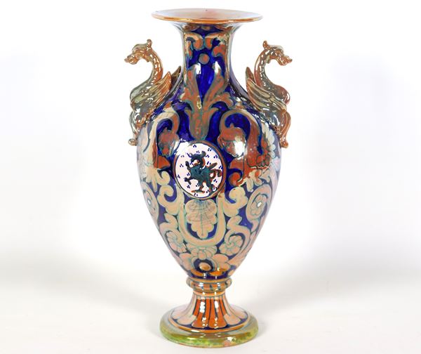 Gualdo Tadino glazed majolica amphora vase, signed La Vincenzina-O. Dolci and C., with scroll decorations and dragon-shaped handles