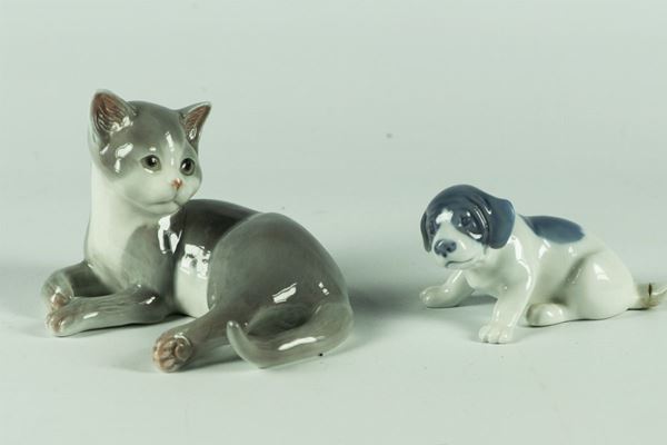 Due Statuine &quot;Gatto&quot; e &quot;Cagnolino&quot; in porcellana Royal Copenhagen 