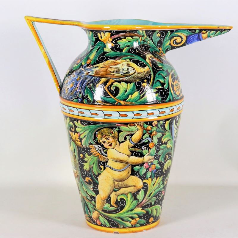 Grande brocca in maiolica lustrata Gualdo Tadino firmata Alfredo Santarelli (1874-1957), interame...