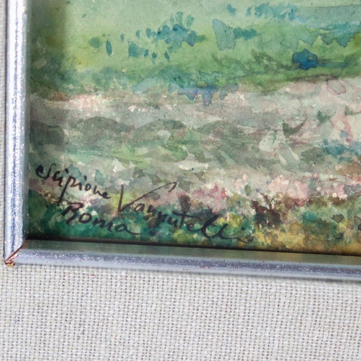 Firmato. "Paesaggio con veduta di costa laziale e personaggi sul prato", luminoso piccolo acquare...