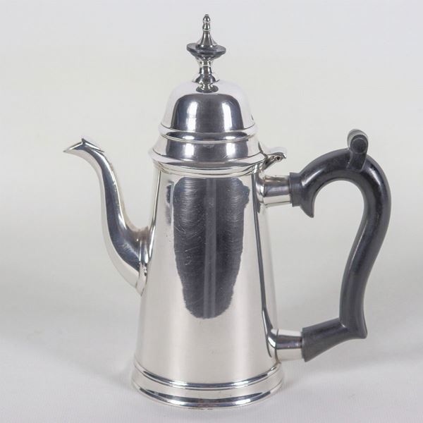 Antica caffettiera inglese Vittoriana in sheffield, con manico e pomo in legno ebanizzato. Ammaccatura alla base