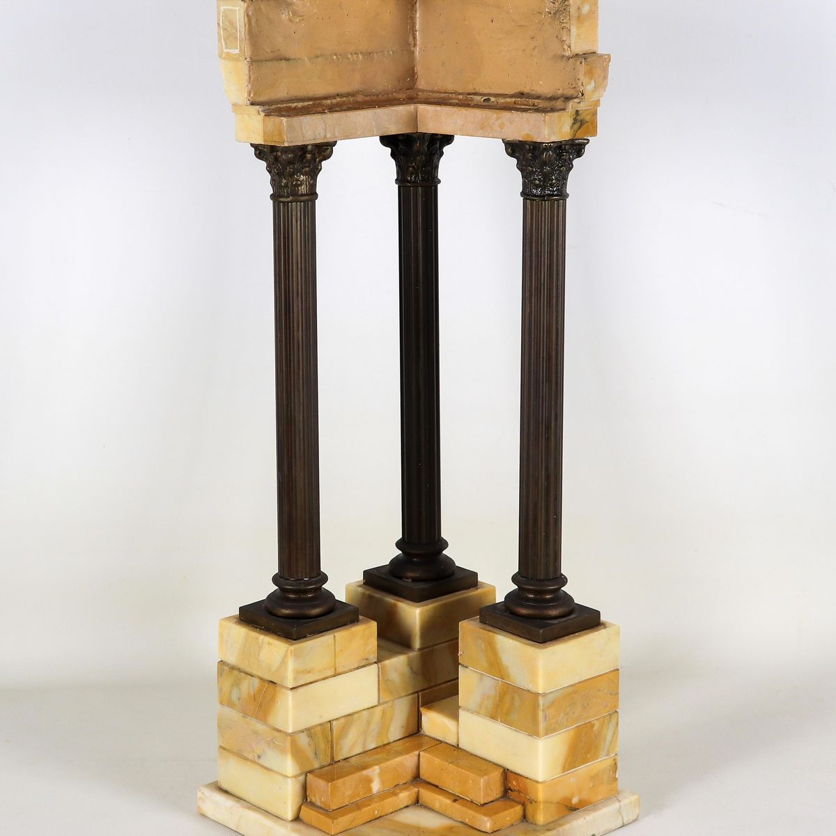 "Il Tempio di Vespasiano e Tito", modello in marmo giallo con colonne in bronzo patinato