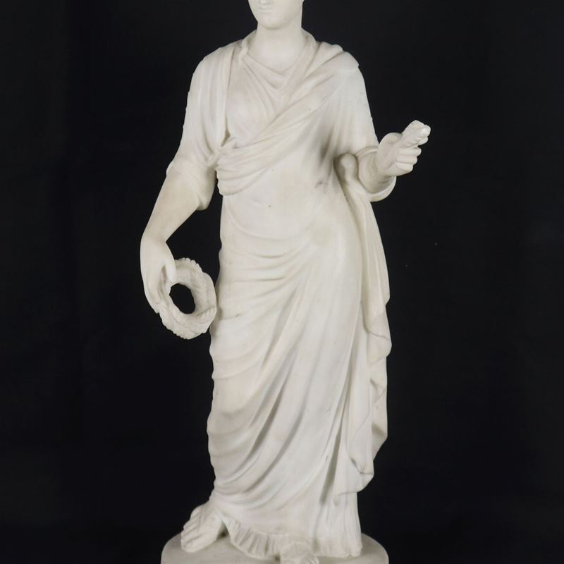 "La Dea dell'Abbondanza", scultura in marmo bianco. Firmata. Un braccio presenta rottura incollat...