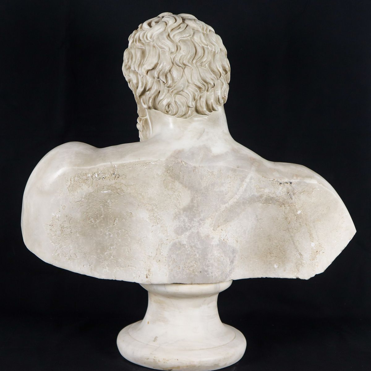 "Ercole", busto in marmo bianco