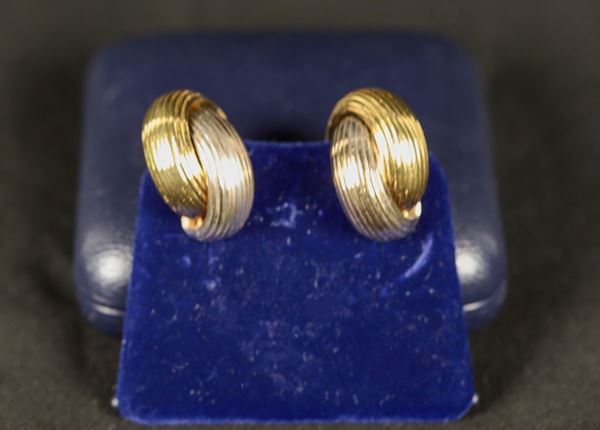 Pair of earrings in 18K yellow gold and white gold, gr. 12.5, 1.5 x 3 cm