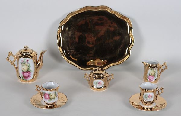 Tète à tete in French porcelain entirely gilded in pure gold, with colorful floral medallion decorations (6 pcs)