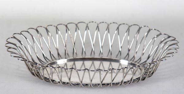 Oval silver basket with perforated edge, gr. 400