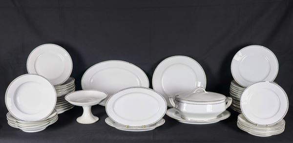 Dinner service in white Czechoslovakian porcelain with black braided cord edges (46 pieces), various chips on the edges