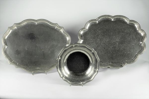 Lot in silver and hammered metal