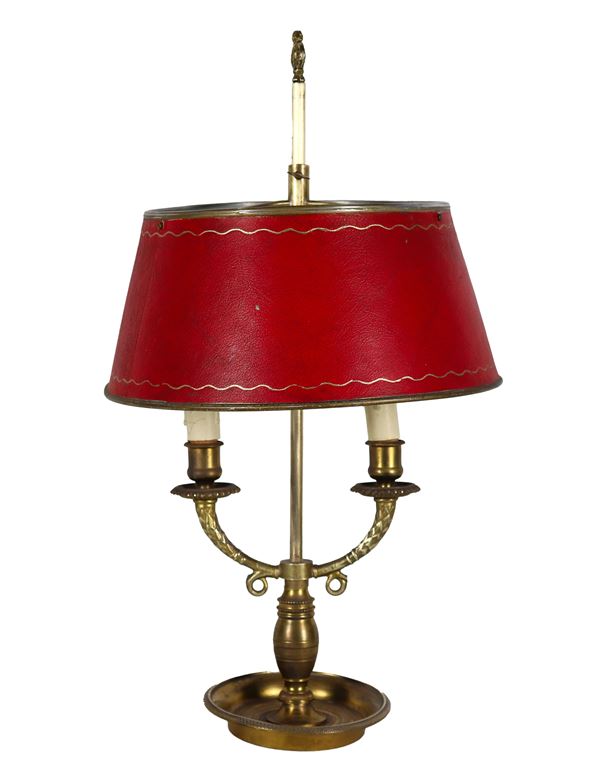 Lampada da tavolo francese a bouillotte in bronzo dorato con paralume decorato, 2 luci