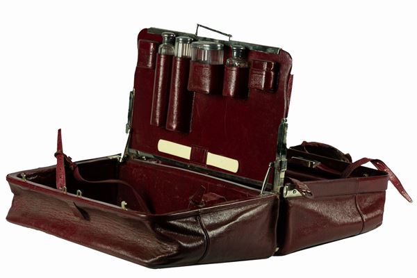 English travel necessaire