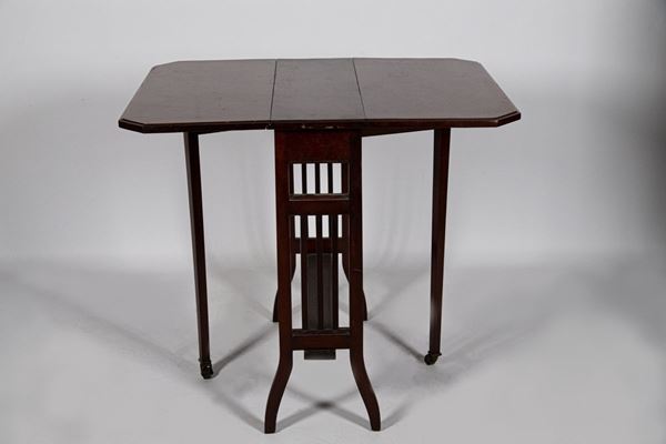 Mahogany coffee table with flaps