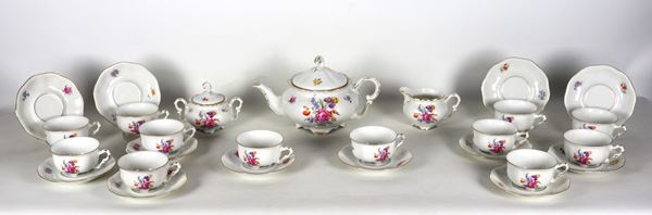 Servizio da tè in porcellana cecoslovacca Pirken Hammer, con decorazioni variopinte a mazzetti di fiori (15 pz)