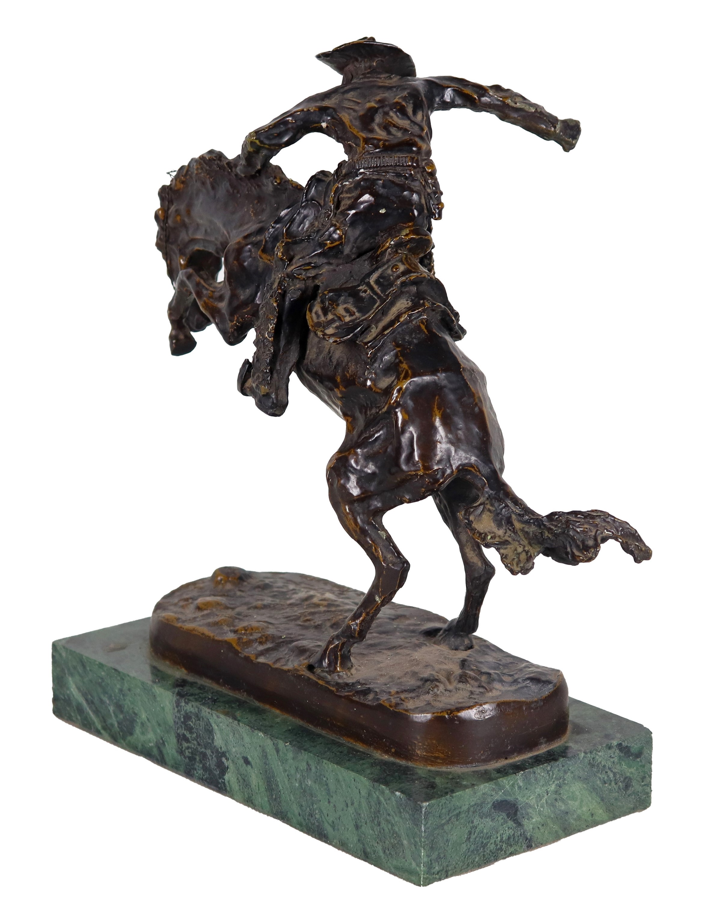 Firmato. "Bronco Buster", scultura in bronzo sorretta da base in marmo verde