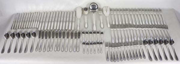 Servizio di posate in argento cesellato e sbalzato a motivi Impero, marcato Schiavon (pz 113), gr. 5580