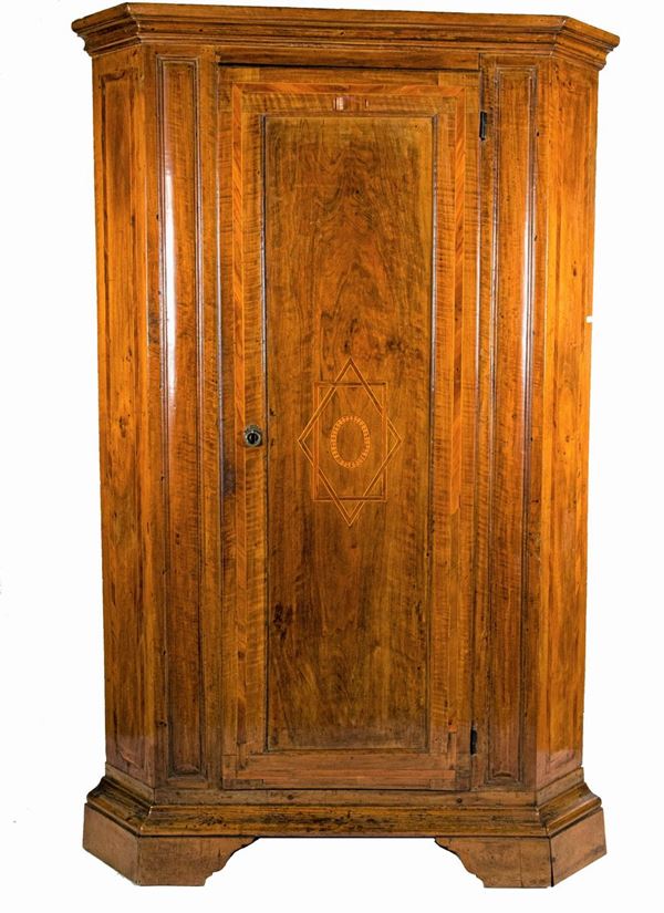 Venetian corner cabinet