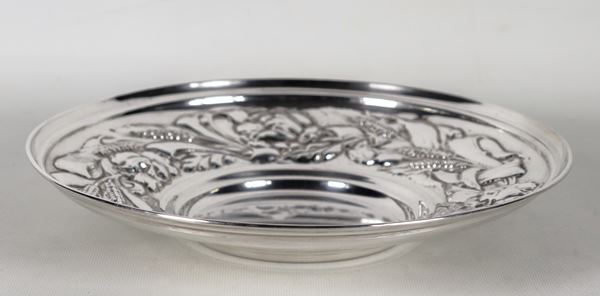 Fruttiera tonda in argento Titolo 925, con bordo cesellato e sbalzato a rilievo a motivi di spighe di grano, gr. 430