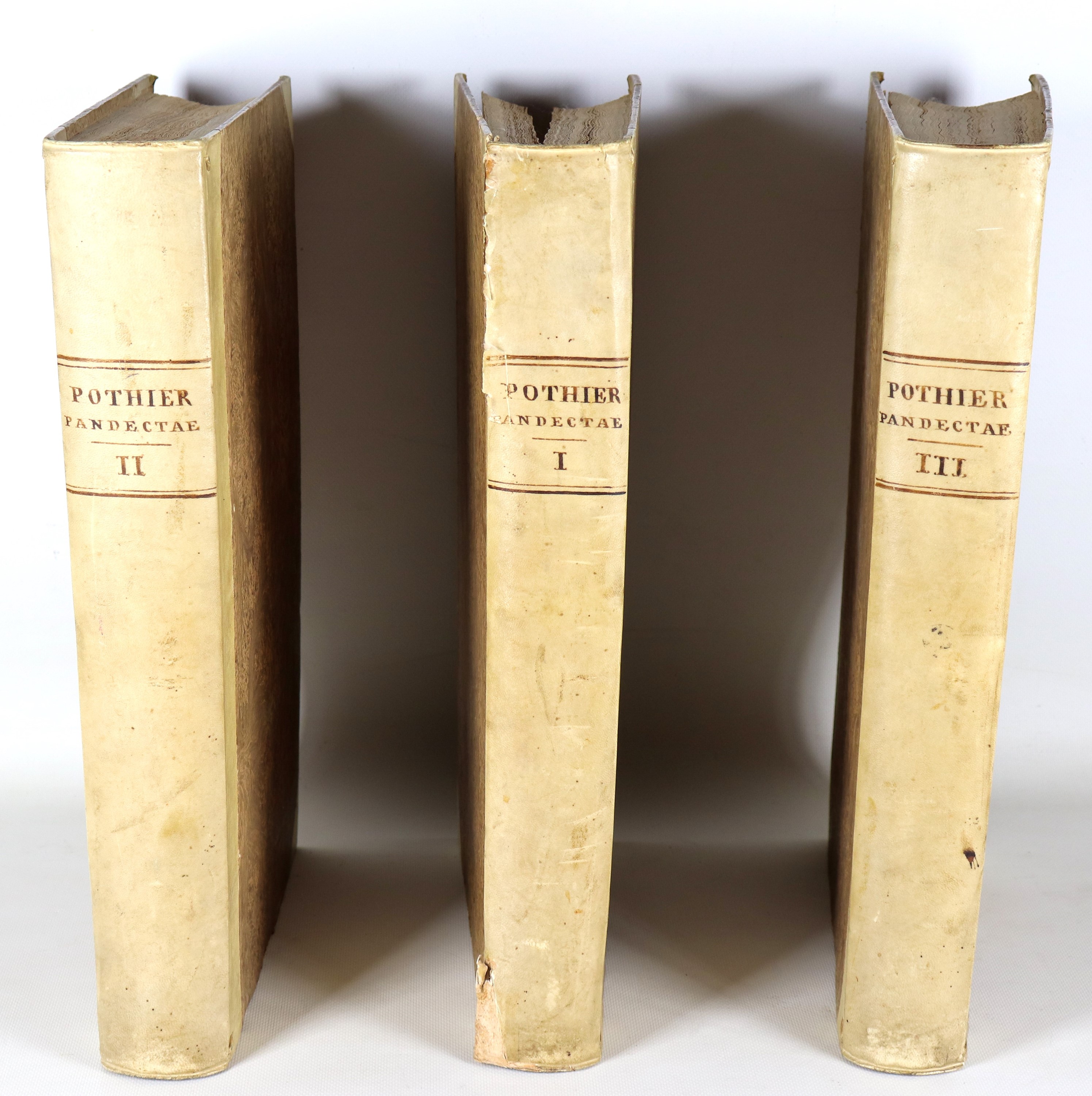 Robert Joseph Pothier. "Pandectae Justinianeae in novum ordinem digestae", opera in tre volumi, I...