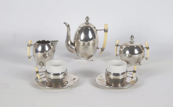 Liberty era silver coffee tea sets (5 pcs), gr. 410