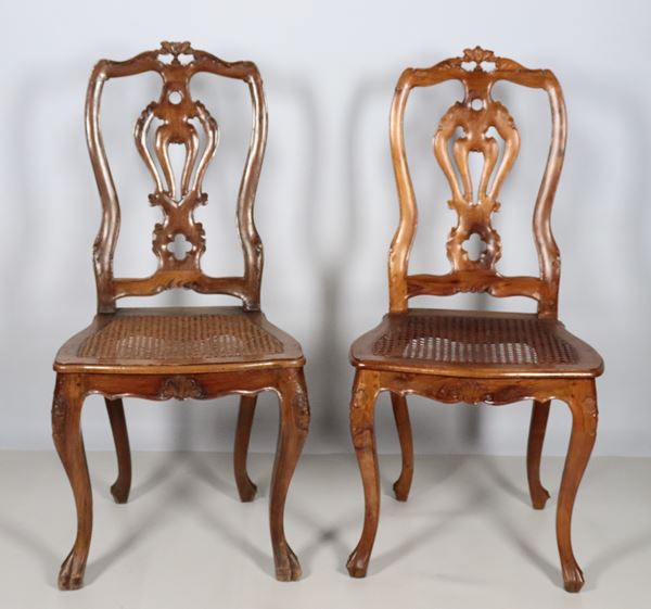 Pair of Venetian chairs in Louis XV style, in walnut with perforated backrests