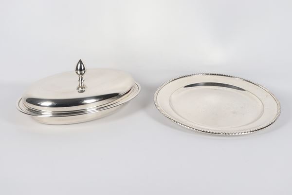 Silver metal lot of an oval vegetable dish and a round serving plate (2 pcs)