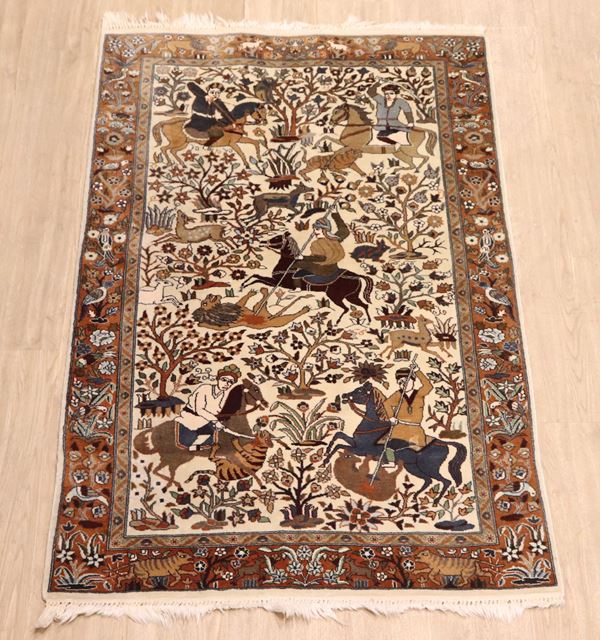 Aalam rug with hunting scene design on a brown and havana background