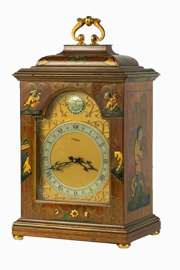 Table clock in the shape of a small temple
