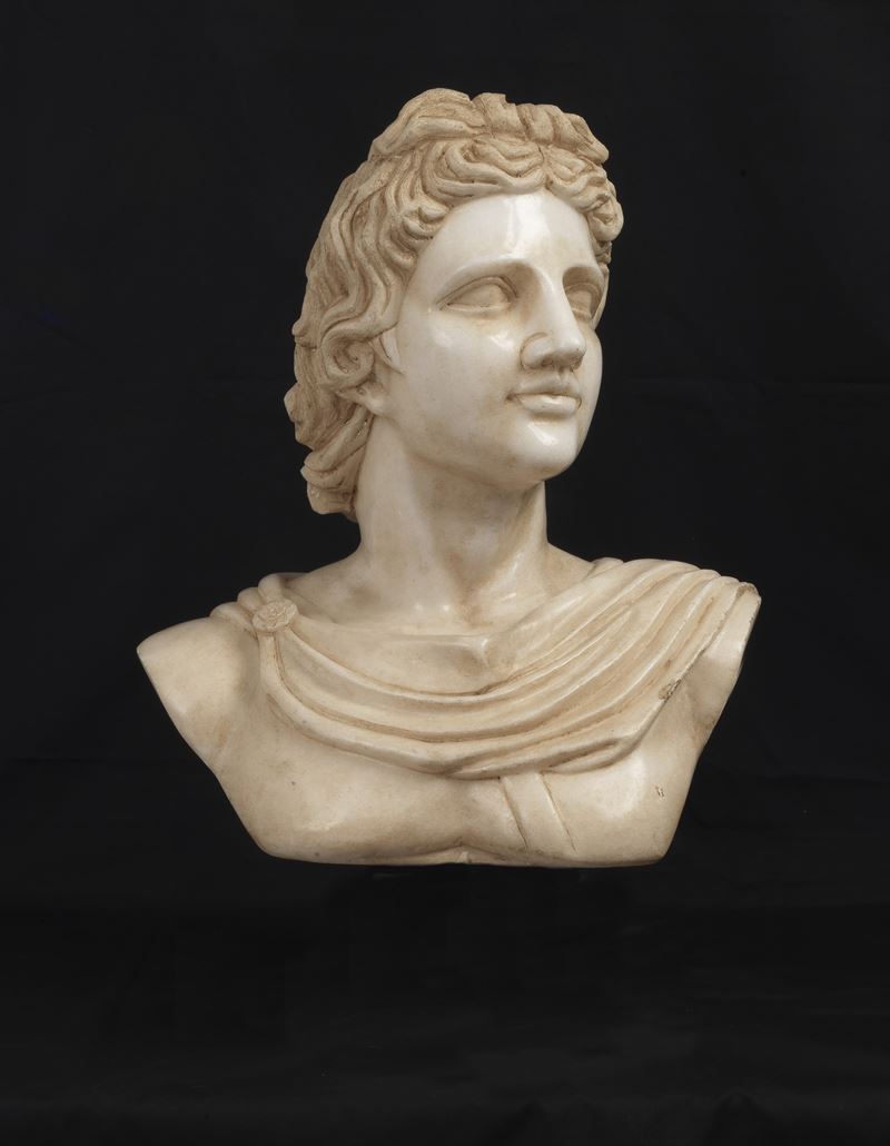 "Apollo", busto in marmo