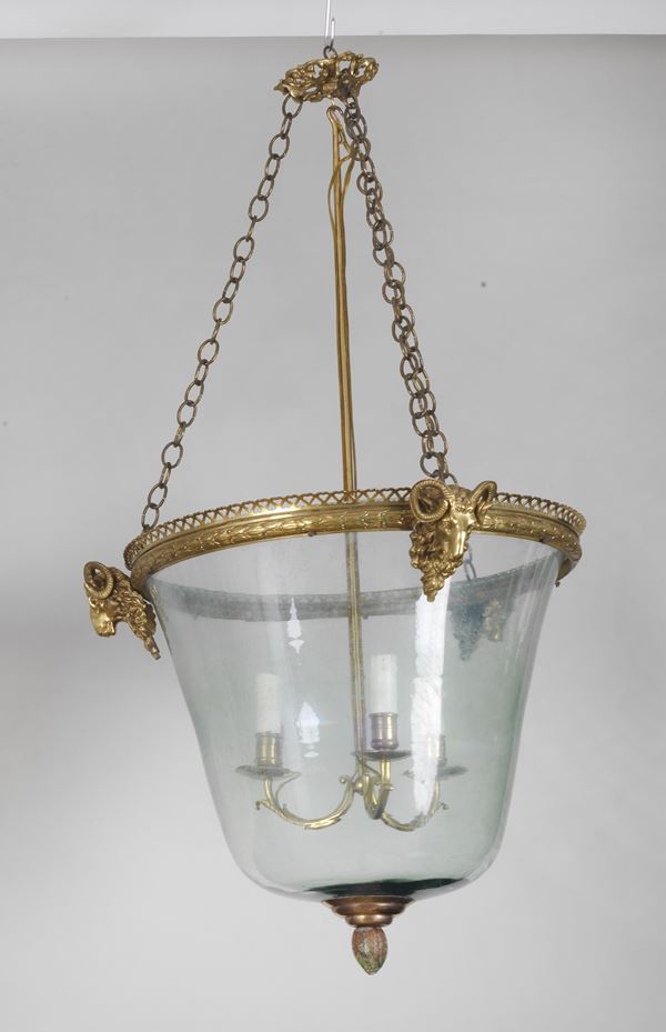 Large Venetian ceiling lantern in bronze and blown Murano glass with embossed and chiseled bronze edge with goat heads, 3 lights