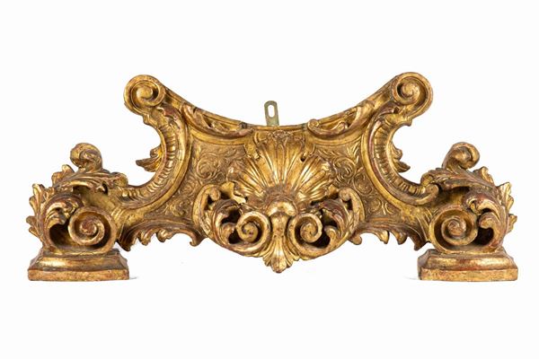 Late Baroque frieze in gilded wood