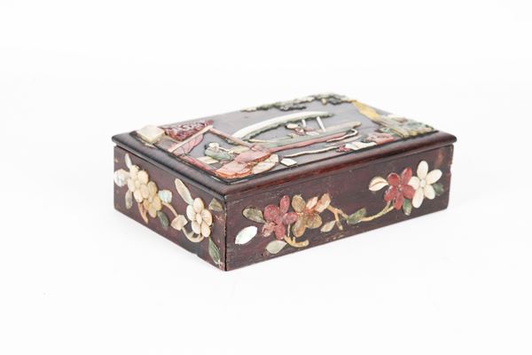 Chinese wooden box, with polychrome applications of motifs of oriental life scenes