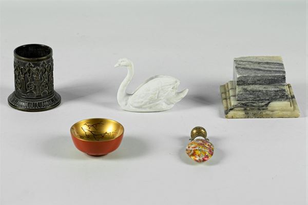 Lot of five objects from various eras