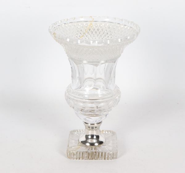 Crystal amphora vase, with small 925 silver stem on a quadrangular base with chipping, break glued to the edge of the vase