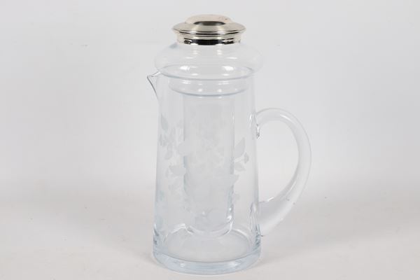 Caraffa termica in cristallo inciso a motivi di foglie con coperchio in argento