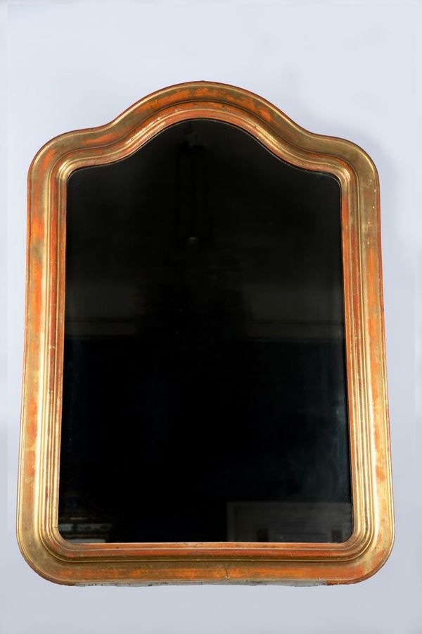 Specchiera in legno dorato 