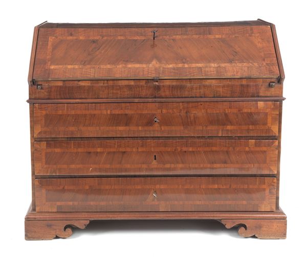 Antique Louis XV walnut desk from the Marche region, with geometric band inlays, a drop-leaf desk with six drawers inside, three drawers underneath and slipper legs