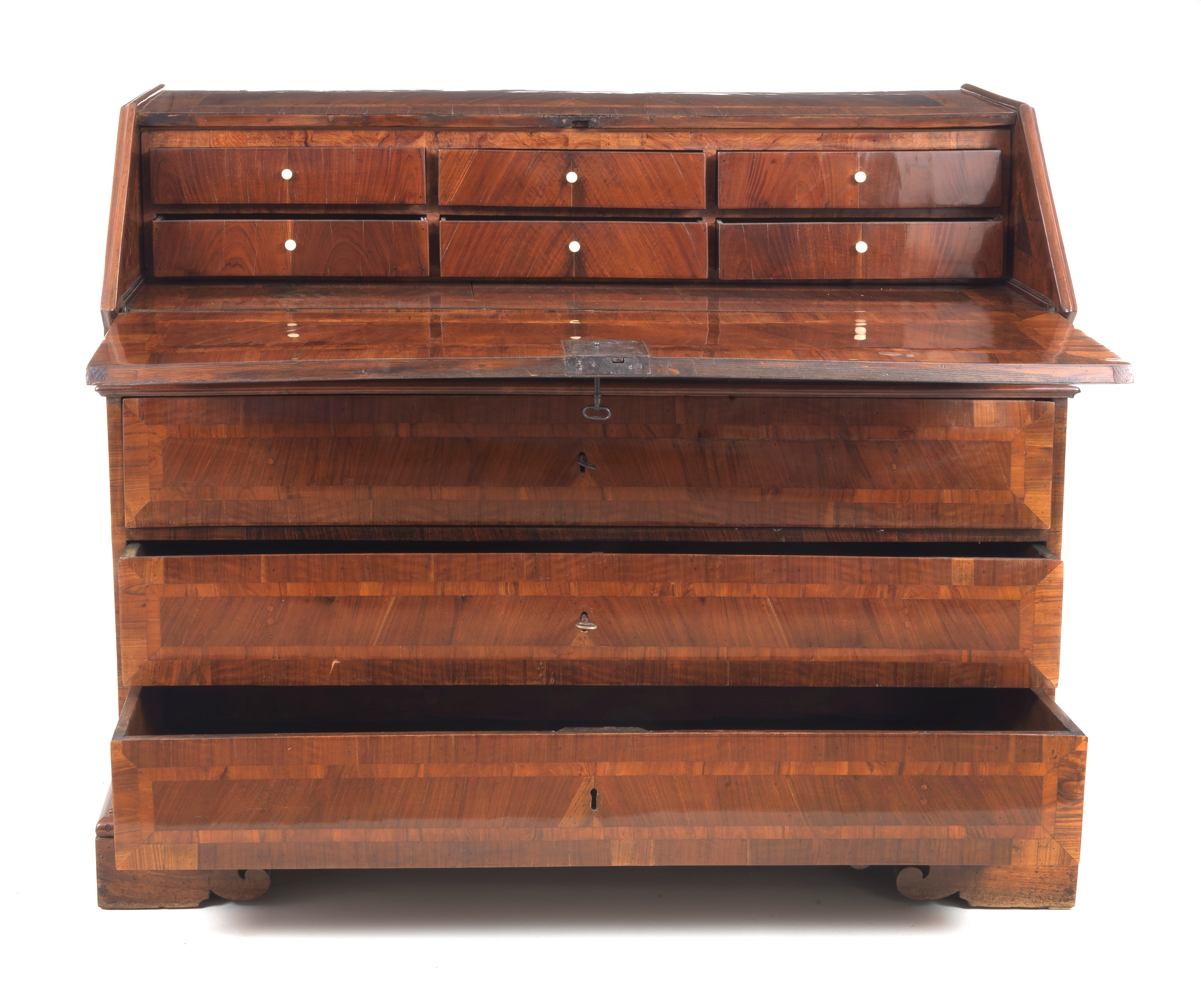 Antica ribalta marchigiana Luigi XV in noce, con intarsi a fasce geometriche, calatoia formante s...