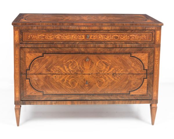 Antique Louis XVI Lombard chest of drawers in walnut and walnut root, entirely inlaid with neoclassical motifs in the manner of Maggiolini, with floral scrolls, quivers with arrows and palmettes, three drawers and pyramidal legs