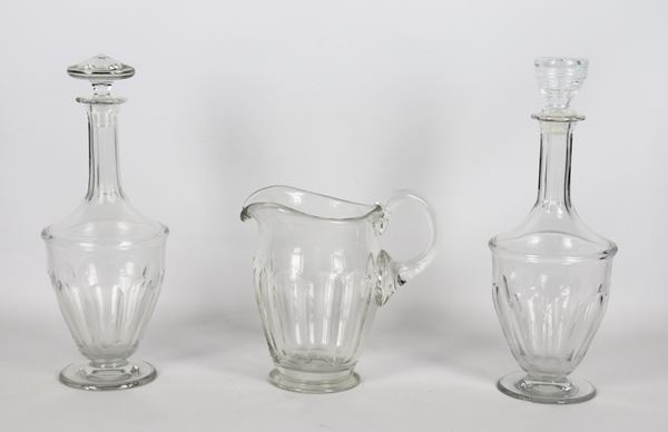 Crystal lot of two wine bottles and a water jug (3 pcs.). One bottle has a chip on the neck