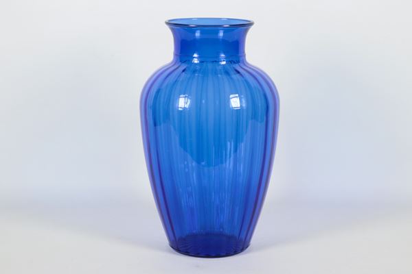 Vaso in vetro soffiato blu cobalto