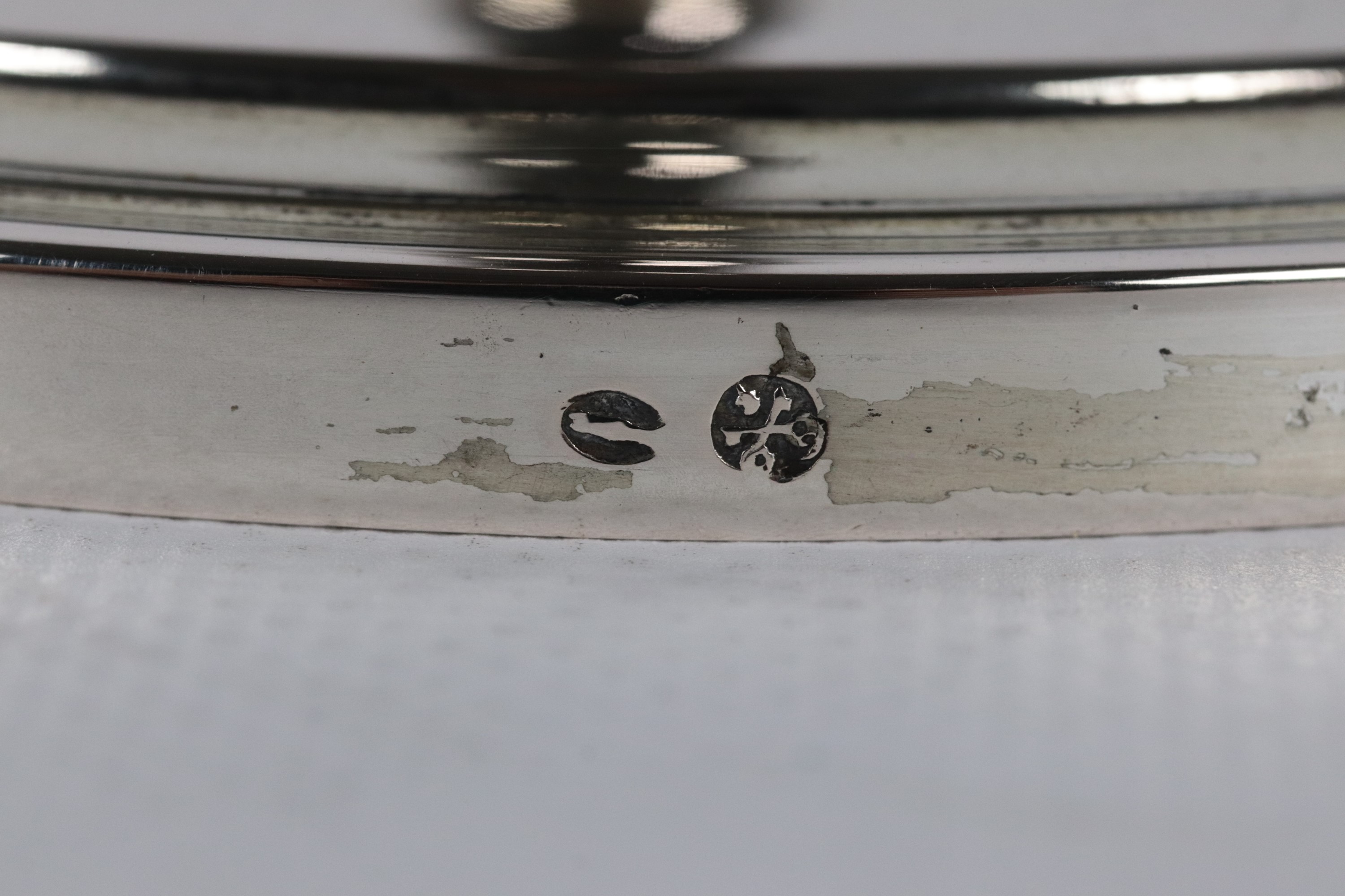 Coppia di antichi candelieri in argento liscio. Bolli Stato Pontificio 1805-1810, gr. 720